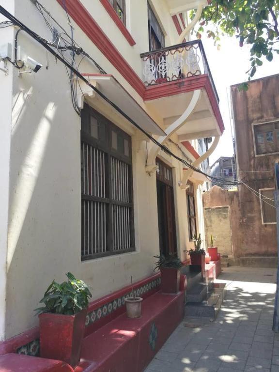 Red Sun Lodge Kokoni Ngambo Exterior foto
